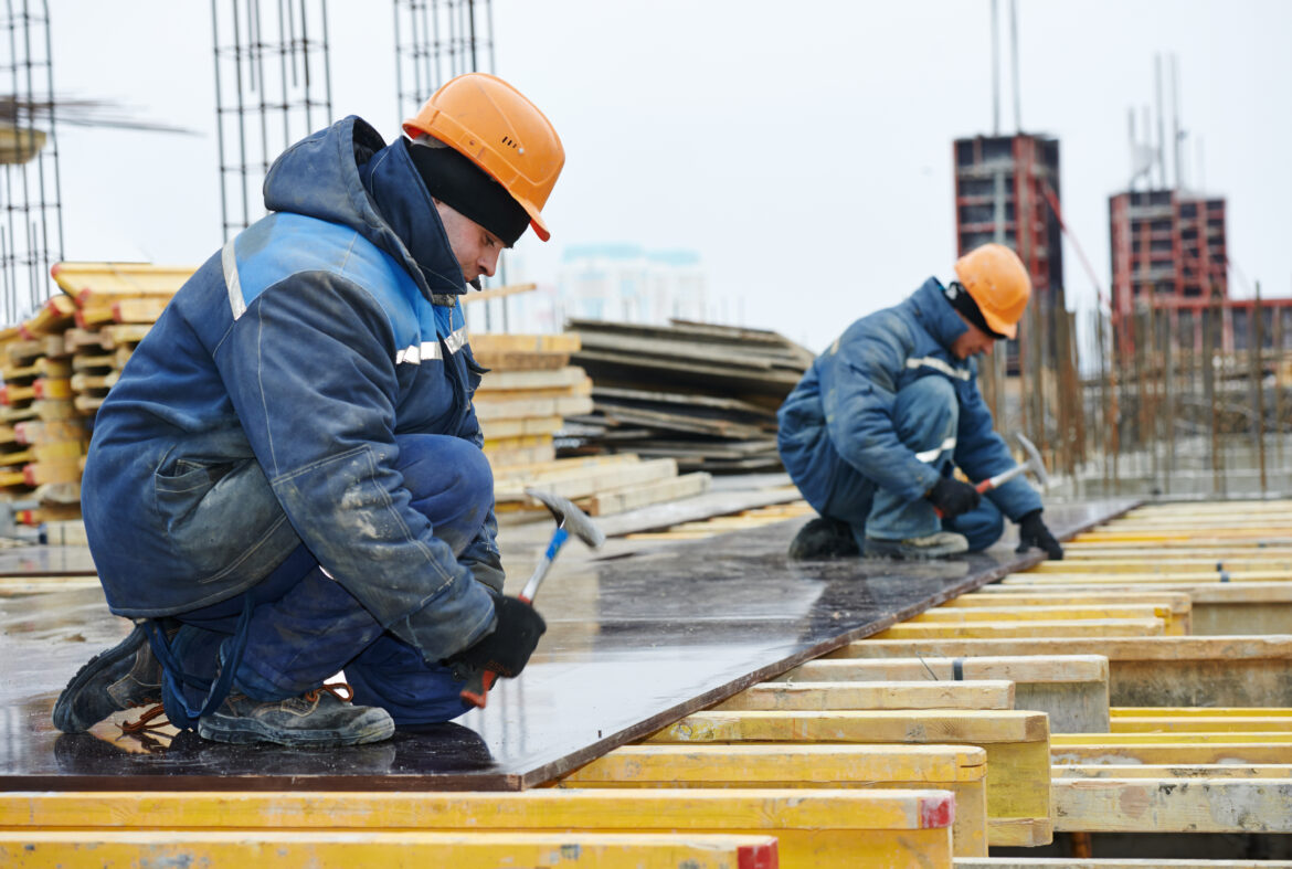 people-working-in-cold