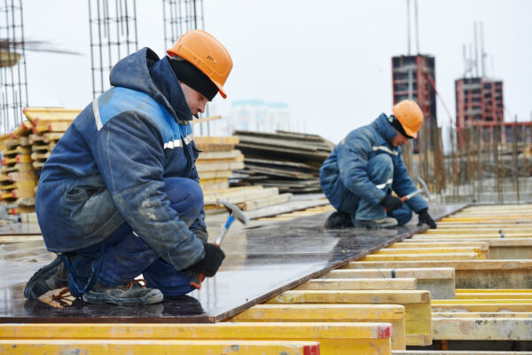 people-working-in-cold